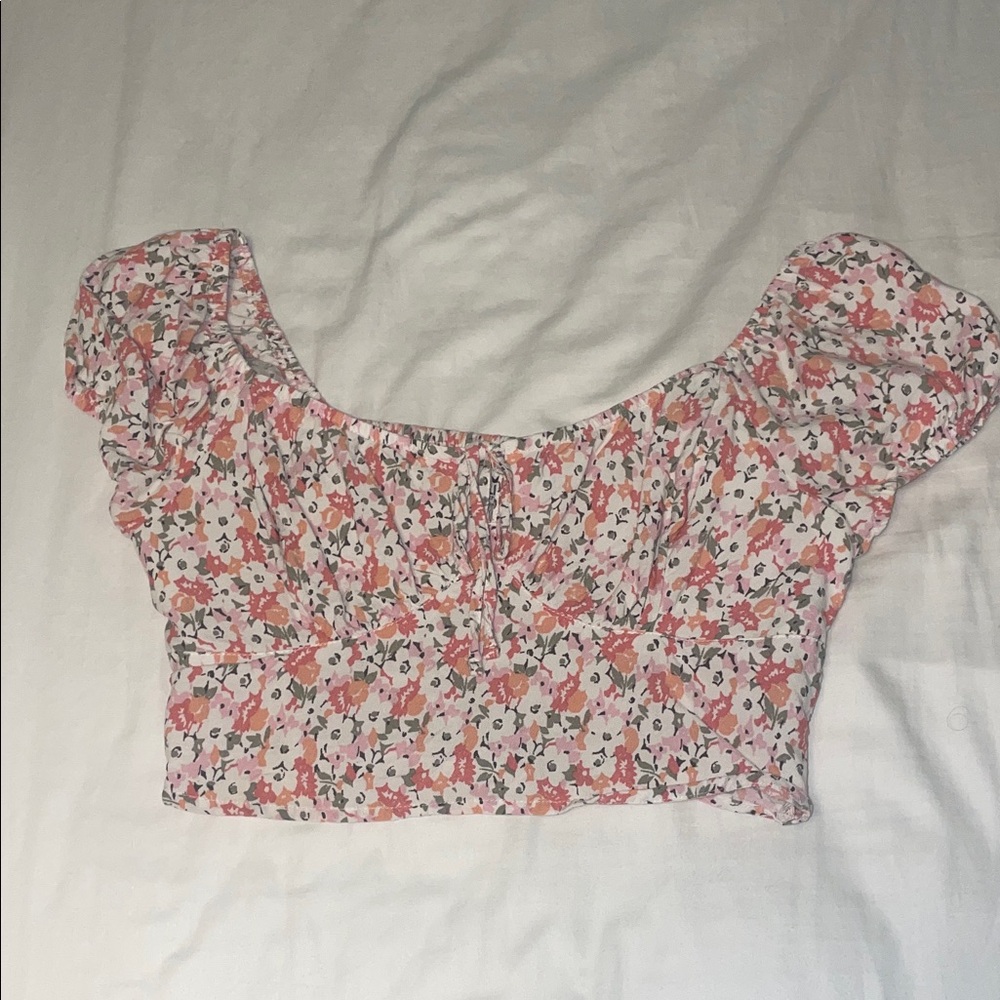 Hollister Pink Floral Puff Sleeve Blouse